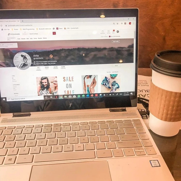 h e l l o • e v e r y o n e - Picture 3 of 8